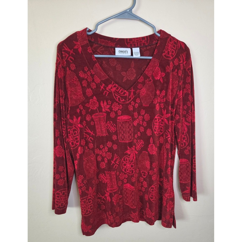 Chicos Travelers Red Asian Print V-Neck Top Long Sleeve Size 2 L Acetate Blend